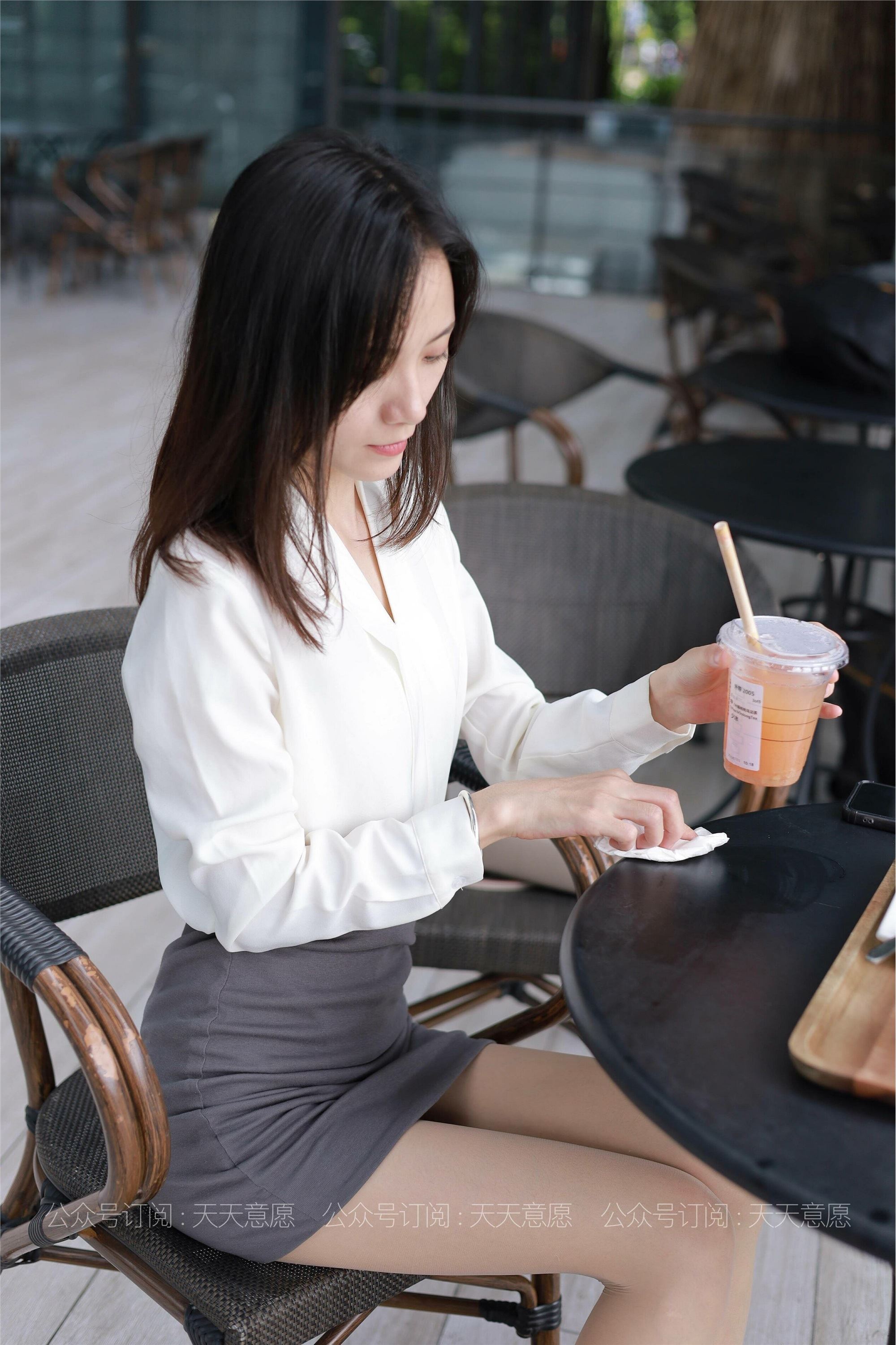 IESS异思趣向  2021.07.08 丝享家855：小六《白色OL装》